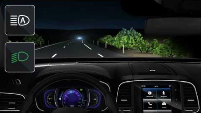 DYNAMIC FEATURES : AUTOMATIC MAIN BEAM HEADLIGHTS