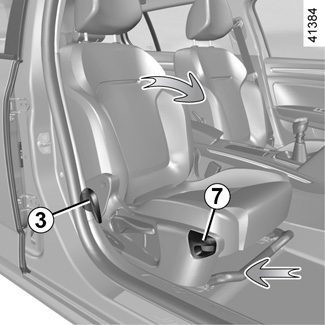 Adjusting the Front Seats