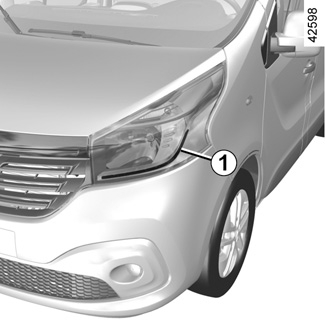 renault trafic daytime running light bulb