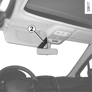 E-GUIDE.RENAULT.COM / Clio-4-ph2 / Make the most of all your vehicle's  comfort / PASSENGER COMPARTMENT STORAGE, FITTINGS